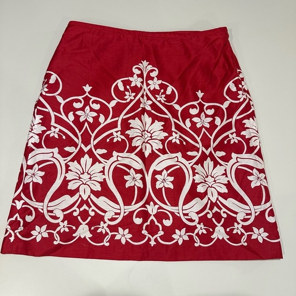 Loft Elegant Red and White Floral Skirt Size 16 - Picture 1 of 5
